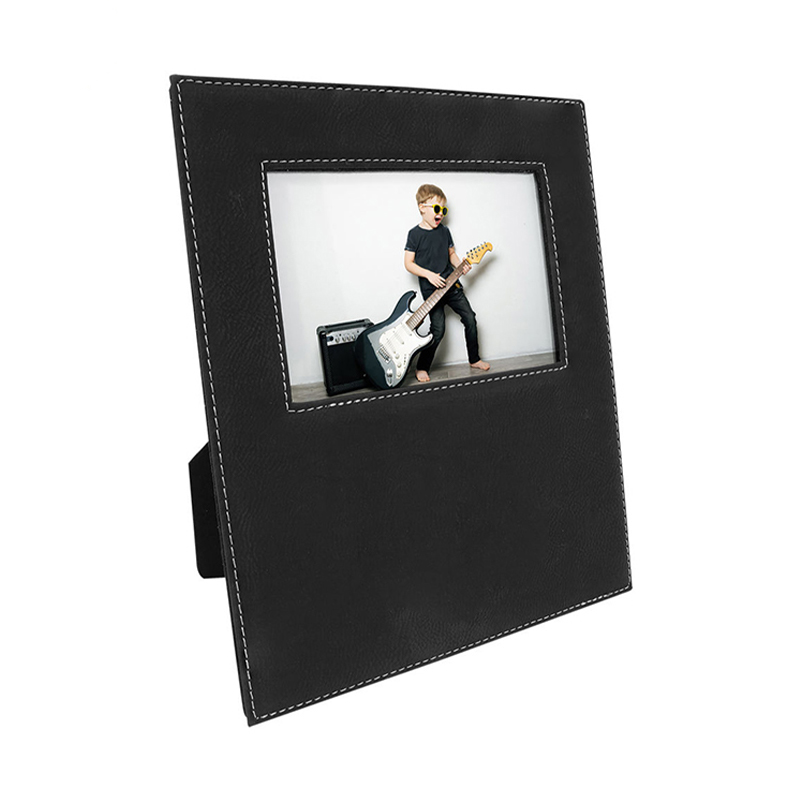 4' x 6' Leatherette Photo Frame with 4 1/4' x 7 7/8' Area 4' x 6' Leatherette Photo Frame with 4 1/4' x 7 7/8' Area